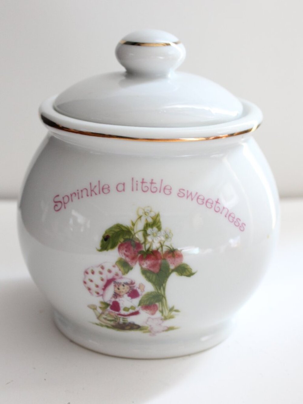 Vintage 1980 Strawberry Shortcake  Porcelain  Sugar Bowl & Lid